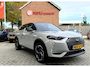 DS 3 Crossback 130 Pk * Automaat *** SUPERDIK *** Zwart Leder + Massage * Elektrisch verstelbare Stoelen * Navigatie * Dodehoek Detectie * Paars Dak *  Adaptive Cruise & Climate Control * Vingerhoets; Vierde Generatie Eersteklas Service. Al meer dan 100 jaar een begrip in de Brabantse Kempen