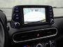 Hyundai Kona 1.0 T-GDI Sport (APPLE CARPLAY, STUUR/STOELVERWARMING, SPORTSTOELEN, CAMERA, LM VELGEN, CRUISE, NIEUWSTAAT)