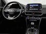 Hyundai Kona 1.0 T-GDI Sport (APPLE CARPLAY, STUUR/STOELVERWARMING, SPORTSTOELEN, CAMERA, LM VELGEN, CRUISE, NIEUWSTAAT)