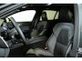 Volvo V60 T8 Plug-in hybrid AWD Plus Dark | Semi-Electrische Wegklapbare Trekhaak | Panoramadak | 360° Parkeercamera | Parkeersensoren voor + achter | Head-Up Display | Stoelverwarming | Stuurwielverwarming | Google Infotainment |