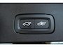 Volvo V60 T8 Plug-in hybrid AWD Plus Dark | Semi-Electrische Wegklapbare Trekhaak | Panoramadak | 360° Parkeercamera | Parkeersensoren voor + achter | Head-Up Display | Stoelverwarming | Stuurwielverwarming | Google Infotainment |