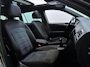 Volkswagen Tiguan 1.5 TSI R-Line Highline Business Trekhaak Panoramadak Stoelverwarming DAB+