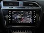 Volkswagen Tiguan 1.5 TSI R-Line Highline Business Trekhaak Panoramadak Stoelverwarming DAB+
