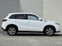 Suzuki Vitara 1.5 Hybrid Select AllGrip / Dealer Onderhouden / Adaptief Cruise Control / Stoelverwarming / Achteruitrijcamera / Apple Carplay & Android Auto / Trekgewicht 1.200 kg / Keyless Entry & Start / Climate Control / LM Velgen 17“ /