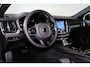Volvo V60 T6 Recharge AWD Plus Dark - Panorama/schuifdak - IntelliSafe Assist & Surround - 360º Camera - Harman/Kardon audio - Verwarmde voorstoelen, stuur & achterbank - Parkeersensoren voor & achter - Elektr. bedienb. voorstoelen met geheugen - Head up display - Extra getint glas - 19' LMV