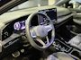 Volkswagen Golf Variant 1.5 eTSI R-Line Edition Carplay-Android | Camera | DigiDash | Verw. stoelen | LED