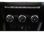 Renault Clio 1.0 TCe Business Zen Donkere Ramen Navigatie Carplay Android Airco Cruise Control LED