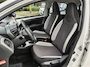 Toyota Aygo 1.0 VVT-i x-play | Airco | Toerenteller | Achteruitrijcamera