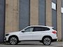 BMW X1 sDrive20i VDL Nedcar Edition | Automaat | Leder | HUD | Cam |