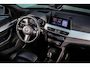BMW X1 sDrive20i Xline|Pano|Trekhaak|HUD|Facelift|Camera|HiFi|LED|M-Stuur