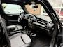 MINI Cooper 5-Deurs 1.5 Business Edition Panoramadak, Camera, Stoelverwarming, 17''Lmv
