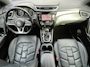 Nissan Qashqai 1.3 DIG-T Tekna + / 1.500 kg trekhaak / Leder / Panorama dak / Elektrische stoelen / Adaptieve CC / Camera 360° / Navigatie / BOSE audio / Apple Carplay Android / 19" LM wielen /