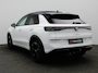 Volkswagen T-Roc 1.5 eTsi R-Line First Edition 150PK DSG Pano-Schuifdak, Trekhaak, Black Style, 20" LM Velgen, Keyless, Side Asisst, Matrix LED-Verlichting, Achteruitrijcamera