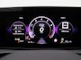 Volkswagen T-Roc 1.5 eTsi R-Line First Edition 150PK DSG Pano-Schuifdak, Trekhaak, Black Style, 20" LM Velgen, Keyless, Side Asisst, Matrix LED-Verlichting, Achteruitrijcamera