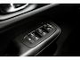 Volvo V60 2.0 B3 Momentum 163 PK 1e Eig Adaptive Stoel/stuurverw. Camera 20''