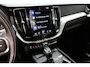Volvo XC60 2.0 T4 Momentum Pro | Climate control | Parkeersensoren | Navigatie | Trekhaak | LED | Stuur & stoel verwarming |