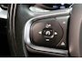 Volvo XC60 2.0 T4 Momentum Pro | Climate control | Parkeersensoren | Navigatie | Trekhaak | LED | Stuur & stoel verwarming |