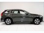 Volvo XC60 2.0 T4 Momentum Pro | Climate control | Parkeersensoren | Navigatie | Trekhaak | LED | Stuur & stoel verwarming |