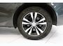 Volvo XC60 2.0 T4 Momentum Pro | Climate control | Parkeersensoren | Navigatie | Trekhaak | LED | Stuur & stoel verwarming |