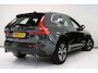 Volvo XC60 2.0 T4 Momentum Pro | Climate control | Parkeersensoren | Navigatie | Trekhaak | LED | Stuur & stoel verwarming |