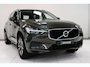 Volvo XC60 2.0 T4 Momentum Pro | Climate control | Parkeersensoren | Navigatie | Trekhaak | LED | Stuur & stoel verwarming |