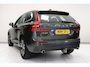 Volvo XC60 2.0 T4 Momentum Pro | Climate control | Parkeersensoren | Navigatie | Trekhaak | LED | Stuur & stoel verwarming |