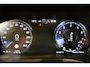 Volvo XC60 2.0 T4 Momentum Pro | Climate control | Parkeersensoren | Navigatie | Trekhaak | LED | Stuur & stoel verwarming |