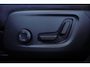 Volvo XC40 B4 Plus Dark | Semi-Electrische Wegklapbare Trekhaak | Verwarmbare voorstoelen, stuurwiel en voorruit | Premium audio by Harman Kardon | Adaptieve cruise control | Keyless Entree | Parkeersensoren voor + achter |