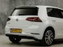Volkswagen E-Golf e-Golf Sportline Deluxe Automaat (VIRTUAL COCKPIT, SOH 91,6%, APPLE CARPLAY, GROOT NAVI, CAMERA, STOELVERWARMING, SPORTSTOELEN, LED KOPLAMPEN, ADAPTIVE CRUISE, GETINT GLAS, NIEUWSTAAT)
