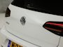 Volkswagen E-Golf e-Golf Sportline Deluxe Automaat (VIRTUAL COCKPIT, SOH 91,6%, APPLE CARPLAY, GROOT NAVI, CAMERA, STOELVERWARMING, SPORTSTOELEN, LED KOPLAMPEN, ADAPTIVE CRUISE, GETINT GLAS, NIEUWSTAAT)