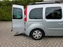 Renault Kangoo Family 1.6-16V 3+1 Rolstoelvervoer Invalide Rolstoelbus met knielsysteem en airco