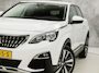 Peugeot 3008 1.2 PureTech Allure Automaat (APPLE CARPLAY, GROOT NAVI, LEDER, GETINT GLAS, SPORTSTOELEN, PARKEERSENSOREN, LANE ASSIST, CRUISE, NIEUWSTAAT)
