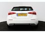 Mercedes-Benz A-klasse 220 Advantage (SFEERVERLICHTING, STOELVERWARMING, ACHTERUITRIJCAMERA)