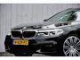 BMW 5-Serie Touring 520i High Executive Edition | Pano-dak | Trekhaak | NL-Auto |