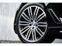 BMW 5-Serie Touring 520i High Executive Edition | Pano-dak | Trekhaak | NL-Auto |