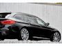 BMW 5-Serie Touring 520i High Executive Edition | Pano-dak | Trekhaak | NL-Auto |