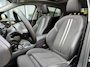 BMW 1-Serie 118i 140PK AUTOMAAT HE PANO/H&K/APPCARPLAY/HUD/ NAVI/DIGICOCKPIT/LED/2XKEYLESS/P-CAM/2XPDC/CLIMA/STUURWIELVERWARMING/MEDIA/S&S/SPORTZETELS/LMV - NL AUTO - KM=NAP - 2. EIG. -