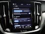 Volvo V60 2.0 T6 PLUG IN HYBRID 350 PK AWD PLUS DARK + WEGKL. TREKHAAK | ADAPTIVE CRUISE | LEDER | CAMERA