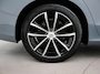 Volvo V60 2.0 T6 PLUG IN HYBRID 350 PK AWD PLUS DARK + WEGKL. TREKHAAK | ADAPTIVE CRUISE | LEDER | CAMERA
