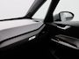 Volkswagen ID.3 First Plus 58 kWh 204 Pk | Trekhaak | Full LED | Adaptive Cruise | Camera | Navigatie | Leer | Stoelverwarming | 19 Inch
