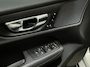 Volvo V60 2.0 B3 Momentum Business | NAVI | TREKHAAK | ACC | KEYLESS | STUUR-/STOELVERWARMING |