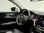 Volvo V60 2.0 B3 Momentum Business | NAVI | TREKHAAK | ACC | KEYLESS | STUUR-/STOELVERWARMING |