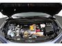 Toyota Urban Cruiser Dynamic 61 kWh | Stuur en stoelverwarming | Navigatie | Parkeersensoren | All season banden |