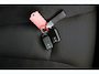 Toyota Urban Cruiser Dynamic 61 kWh | Stuur en stoelverwarming | Navigatie | Parkeersensoren | All season banden |
