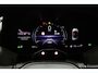 Toyota Urban Cruiser Dynamic 61 kWh | Stuur en stoelverwarming | Navigatie | Parkeersensoren | All season banden |
