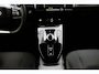 Toyota Urban Cruiser Dynamic 61 kWh | Stuur en stoelverwarming | Navigatie | Parkeersensoren | All season banden |