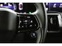 Toyota Urban Cruiser Dynamic 61 kWh | Stuur en stoelverwarming | Navigatie | Parkeersensoren | All season banden |