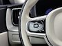 Volvo XC60 2.0 T6 Plug-in LongRange AWD Essential Bright / NL Auto / Panoramadak / Leder / Pdc+Camera / Lmv.21"/ Radio multimedia / Stoel-Stuurverwarming /