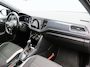 Volkswagen T-Roc 1.5 TSi 150 Pk Automaat Sport Business R-Line | Stoel/Stuurverwarming | Beats Audio | Panorama dak | Keyless | Camera | Trekhaak | 19 Inch