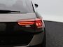 Volkswagen T-Roc 1.5 TSi 150 Pk Automaat Sport Business R-Line | Stoel/Stuurverwarming | Beats Audio | Panorama dak | Keyless | Camera | Trekhaak | 19 Inch